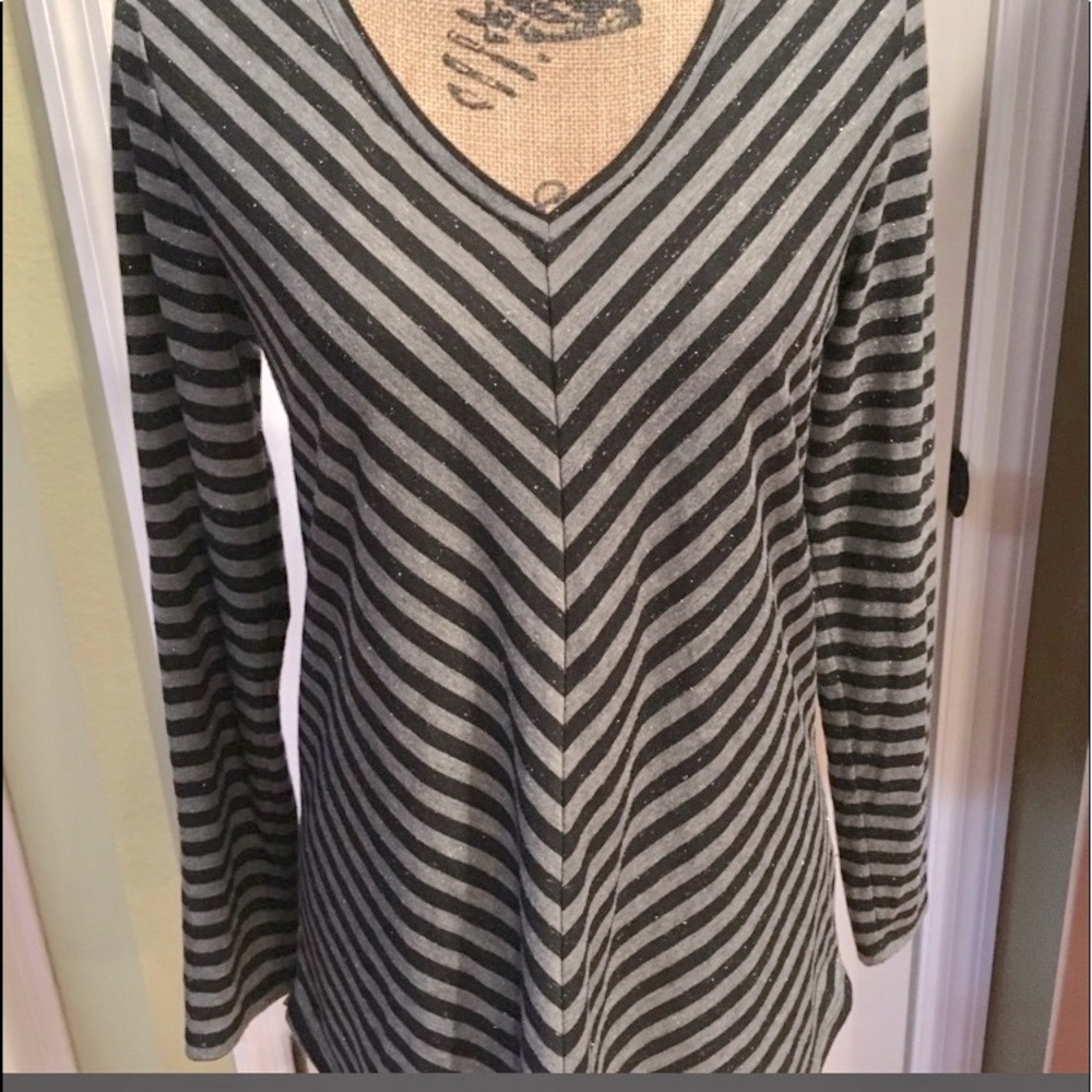 👍 Amazing Apt.9 Black & Gray Top 💋 Size Small